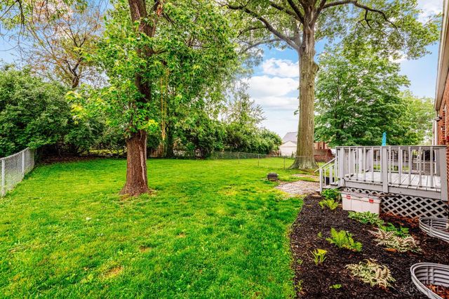 4436 Clifford Rd, Deer Park, OH 45236