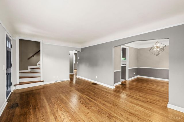 4436 Clifford Rd, Deer Park, OH 45236