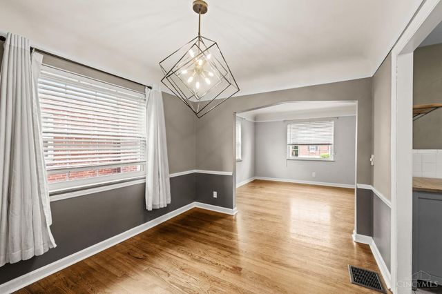 4436 Clifford Rd, Deer Park, OH 45236