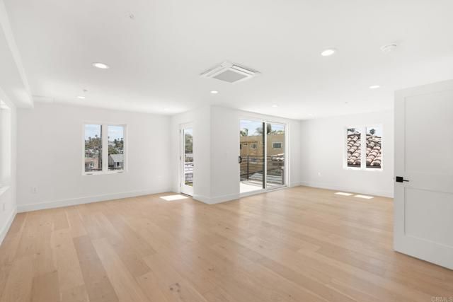 214 S Pacific Street, Oceanside, CA 92054