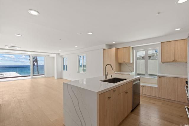 214 S Pacific Street, Oceanside, CA 92054