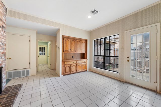 800 Wooded Crest Drive, Woodway, TX 76712