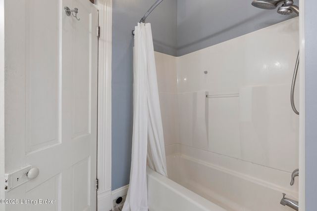 1801 Eastern Pkwy, Louisville, KY 40204