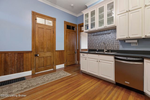 1801 Eastern Pkwy, Louisville, KY 40204