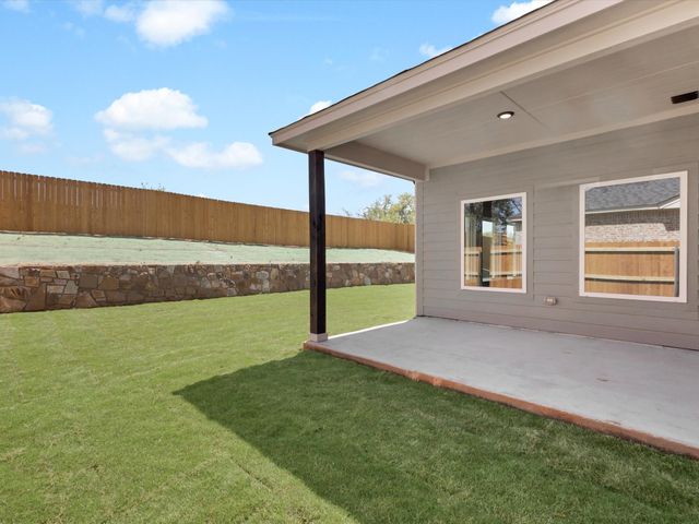 608 Jameson, Springtown, TX 76082