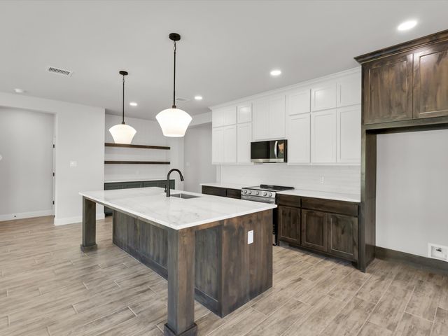 608 Jameson, Springtown, TX 76082