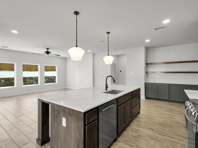 608 Jameson, Springtown, TX 76082