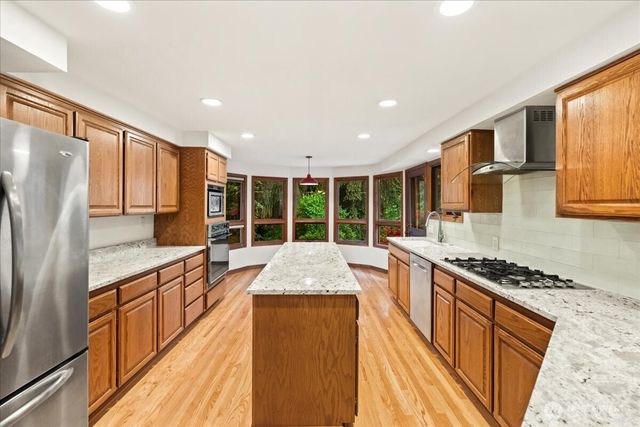 13450 SE 242nd Street, Kent, WA 98042