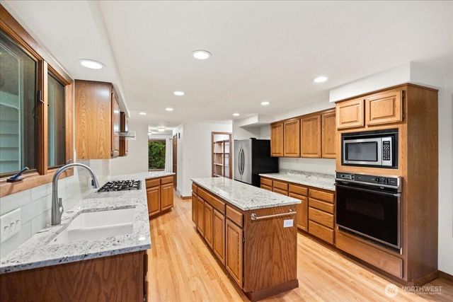 13450 SE 242nd Street, Kent, WA 98042