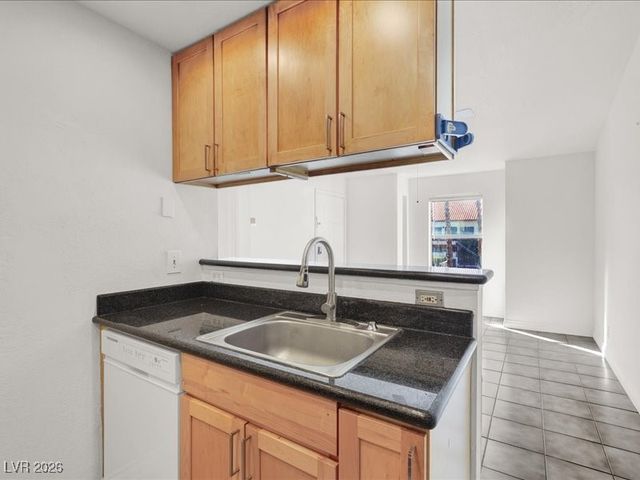 3682 Melonies Drive 5, Las Vegas, NV 89103