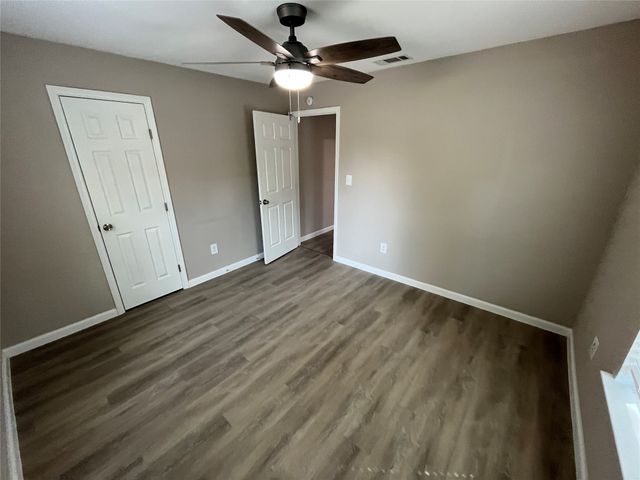 2406 Lolita Drive, Dallas, TX 75227