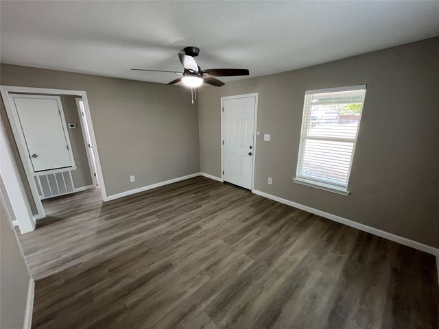 2406 Lolita Drive, Dallas, TX 75227