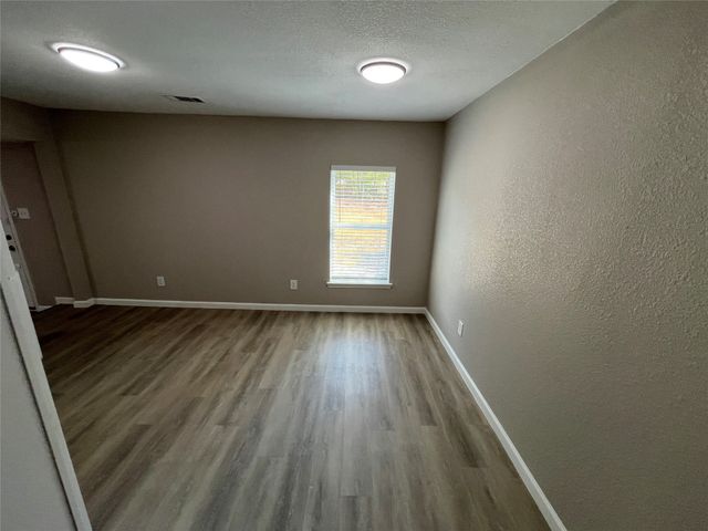 2406 Lolita Drive, Dallas, TX 75227