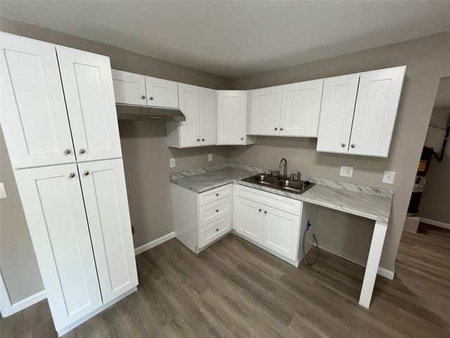2406 Lolita Drive, Dallas, TX 75227