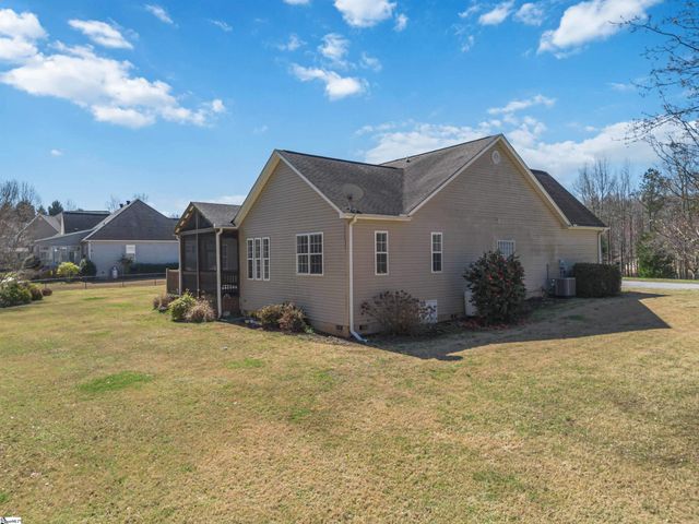10 Chasie Lane, Greer, SC 29651
