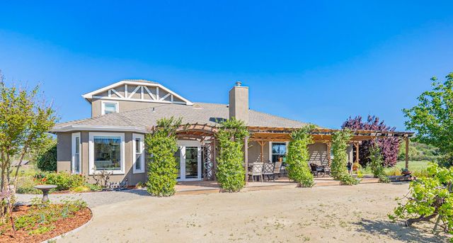 35700 Lasiandra Ln, Davis, CA 95616