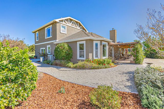 35700 Lasiandra Ln, Davis, CA 95616