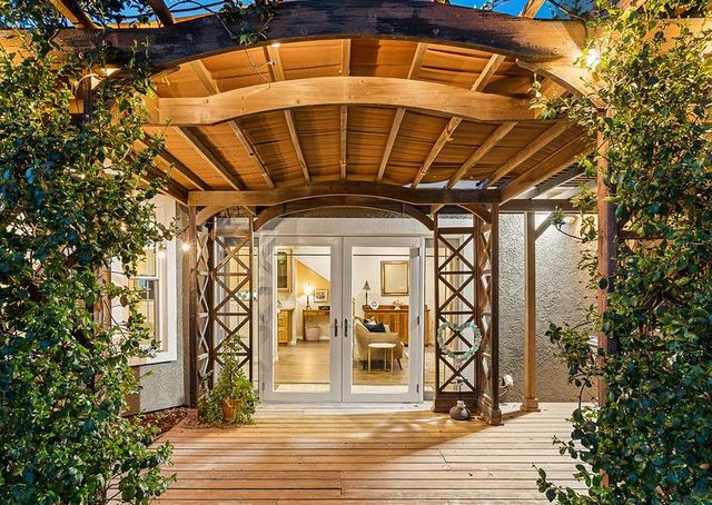 35700 Lasiandra Ln, Davis, CA 95616