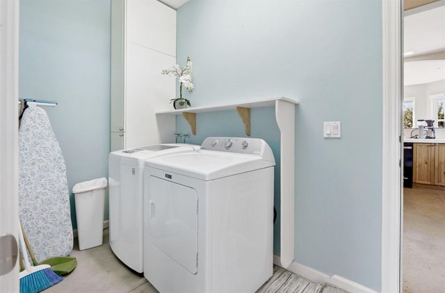 35700 Lasiandra Ln, Davis, CA 95616