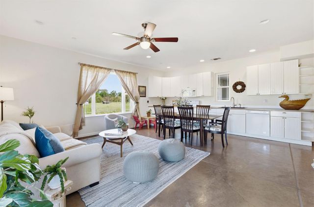 35700 Lasiandra Ln, Davis, CA 95616