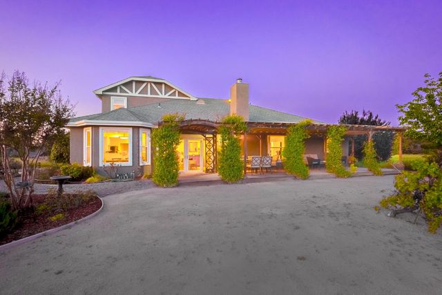 35700 Lasiandra Ln, Davis, CA 95616