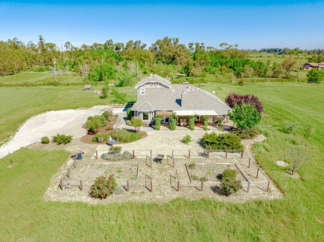 35700 Lasiandra Ln, Davis, CA 95616