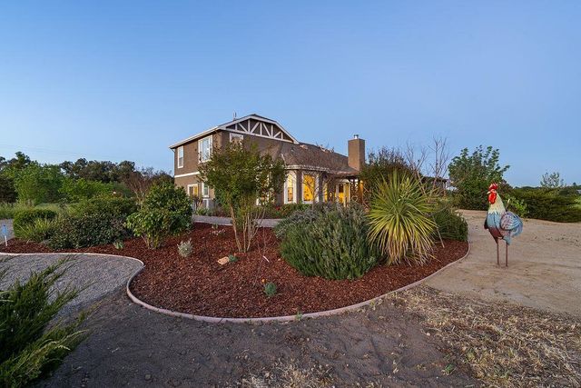 35700 Lasiandra Ln, Davis, CA 95616