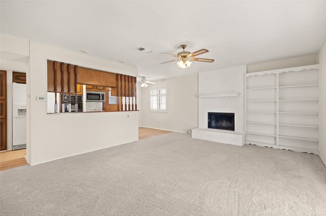 1715 Galahad Lane, Arlington, TX 76014