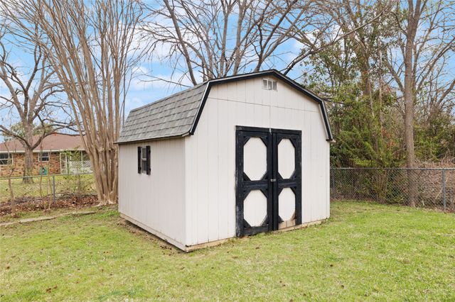 1715 Galahad Lane, Arlington, TX 76014