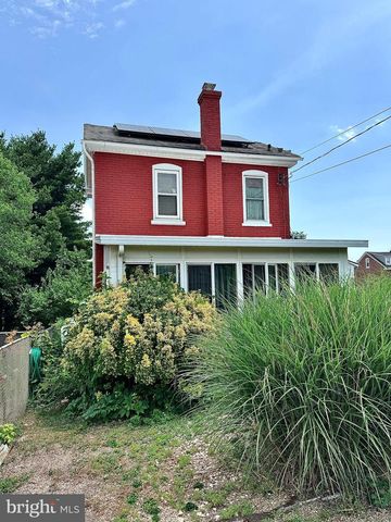 120 E RACE ST, Pottstown, PA 19464