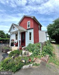 120 E RACE ST, Pottstown, PA 19464