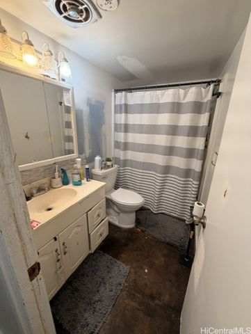 98-1040 Moanalua Road 1-302, Aiea, HI 96701