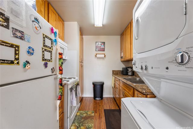 98-1040 Moanalua Road 1-302, Aiea, HI 96701