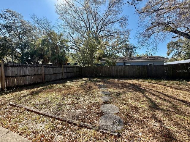 1607 E MAPLE AVENUE, Tampa, FL 33604