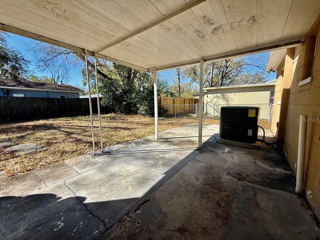 1607 E MAPLE AVENUE, Tampa, FL 33604