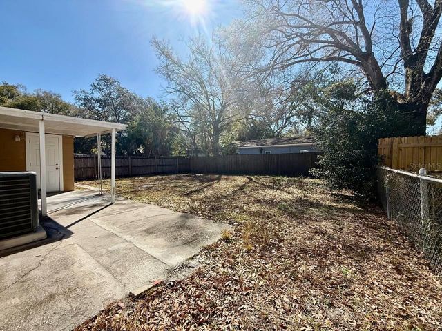 1607 E MAPLE AVENUE, Tampa, FL 33604