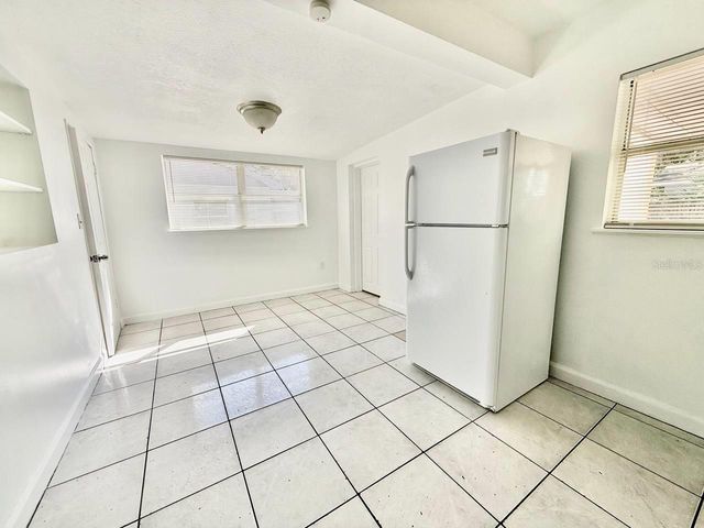 1607 E MAPLE AVENUE, Tampa, FL 33604