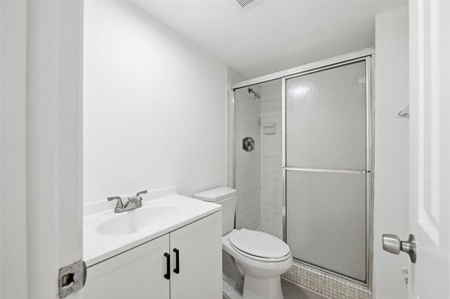 9430 Poinciana Place 409, Davie, FL 33324