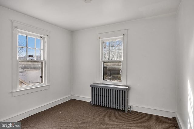 303 PINE ST, Carneys Point, NJ 08069