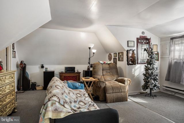 303 PINE ST, Carneys Point, NJ 08069