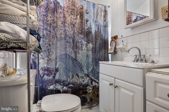 303 PINE ST, Carneys Point, NJ 08069