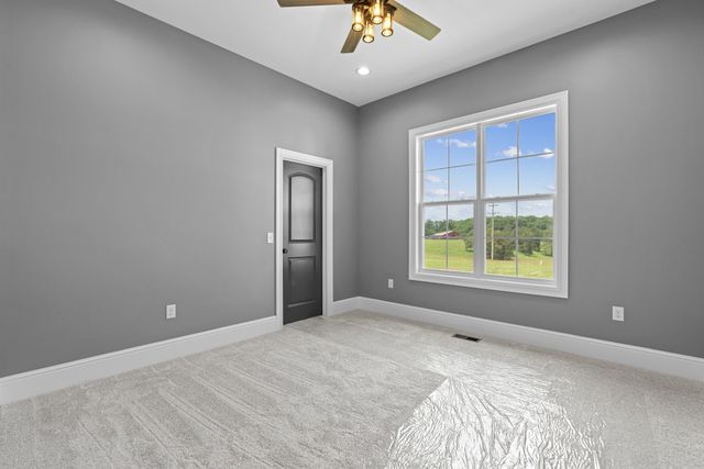 2981 Cane Creek Rd, Cookeville, TN 38506