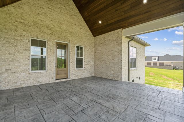 2981 Cane Creek Rd, Cookeville, TN 38506