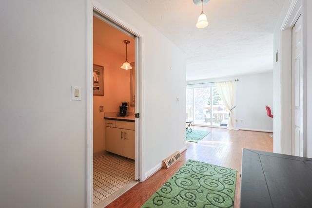 225 Lincoln Street APT D8, South Duxbury, MA 02332