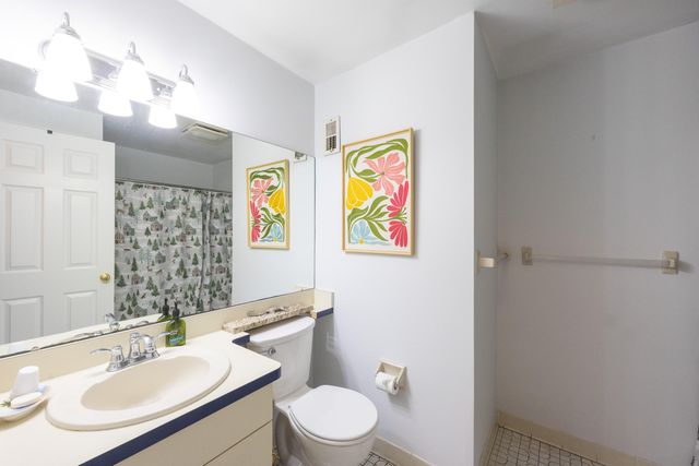 225 Lincoln Street APT D8, South Duxbury, MA 02332