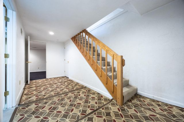 225 Lincoln Street APT D8, South Duxbury, MA 02332