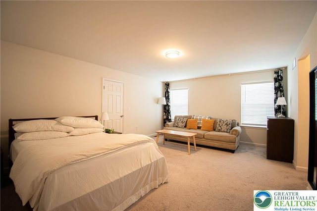 1718 Charley Lane, Bethlehem Twp, PA 18020