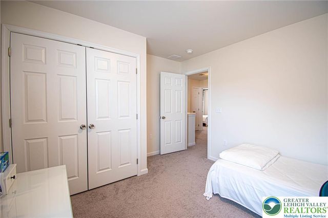 1718 Charley Lane, Bethlehem Twp, PA 18020