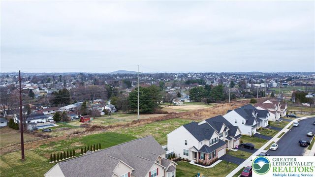 1718 Charley Lane, Bethlehem Twp, PA 18020