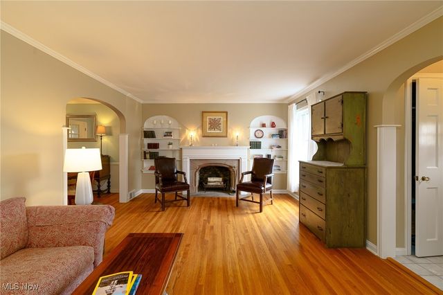 19091 Inglewood Avenue, Rocky River, OH 44116